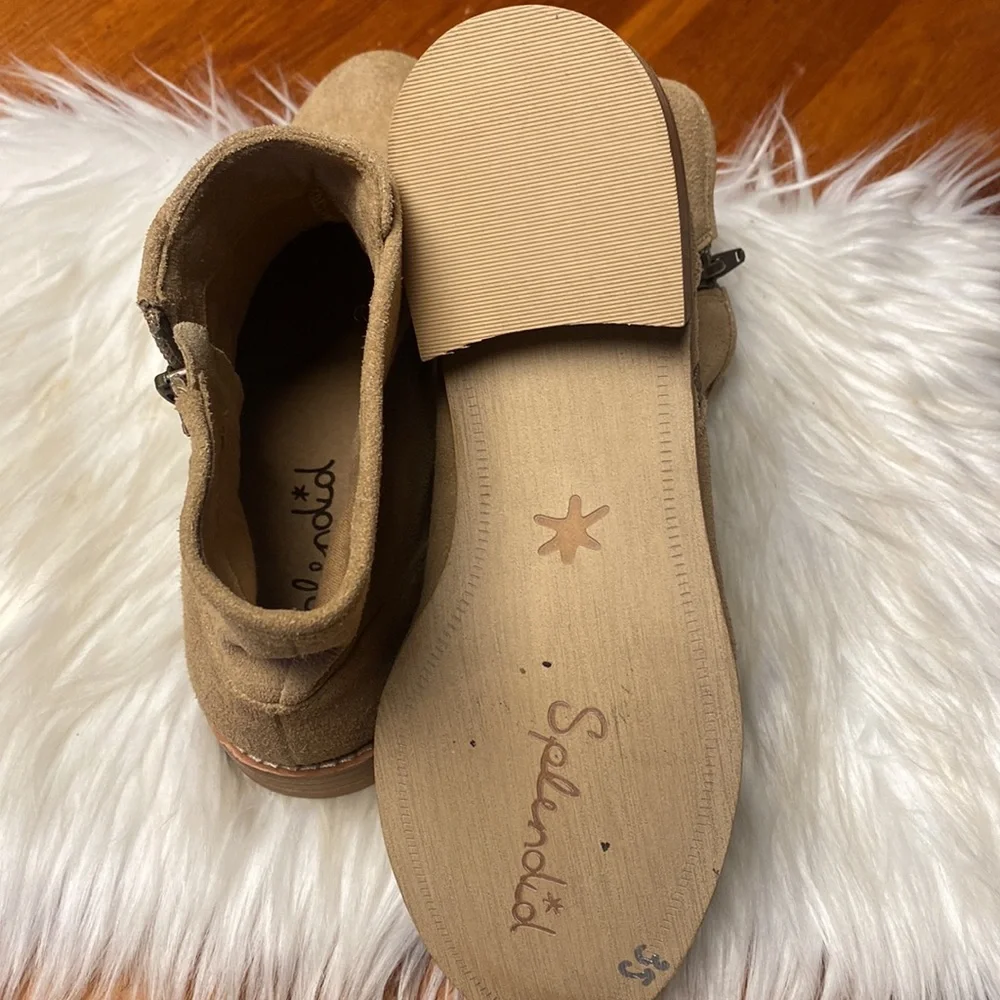 Light tan zip up suede booties by Splendid size 6.5